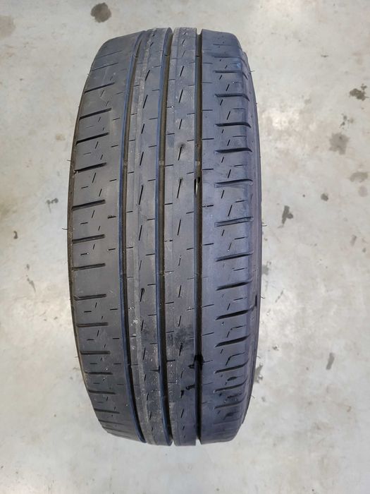 Opona Pirelli 215/65 16C