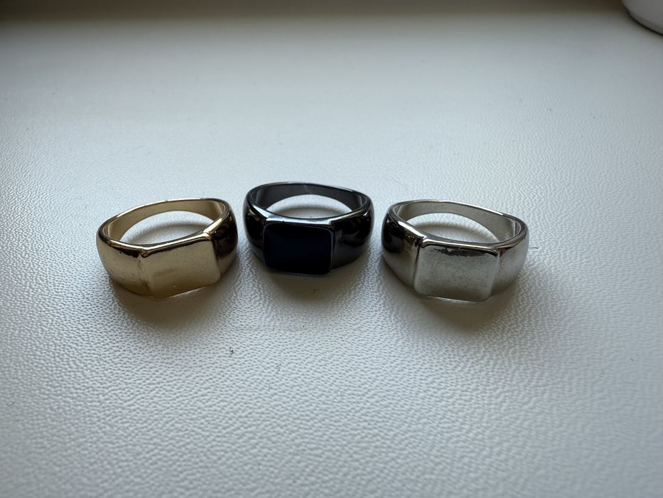 3 Sygnety - złoty, czarny, srebrny