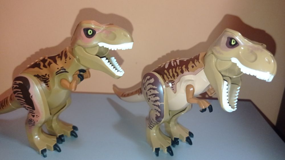 Dinozaur składany z klocków