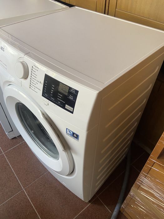 Maquina de levar roupa AEG