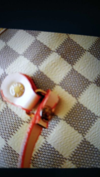 Сумка Луи Виттон светлая женская