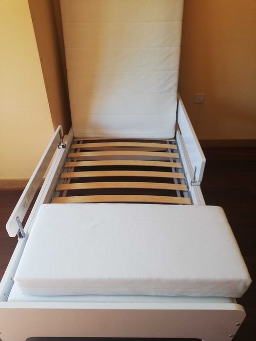 Cama de criança SLÄKT IKEA, 80x200 cm + barreiras + colchão