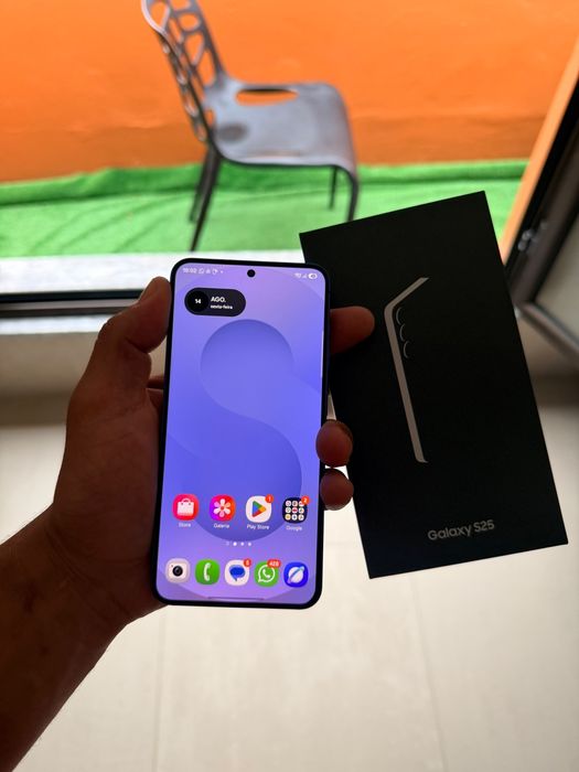 Samsung Galaxy S25 128GB — como novo