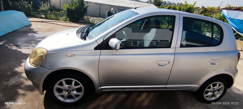 Toyota Yaris xp10 de 2001