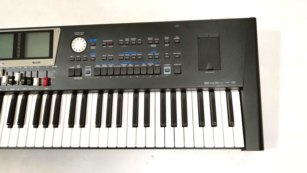 Keyboard Roland BK09