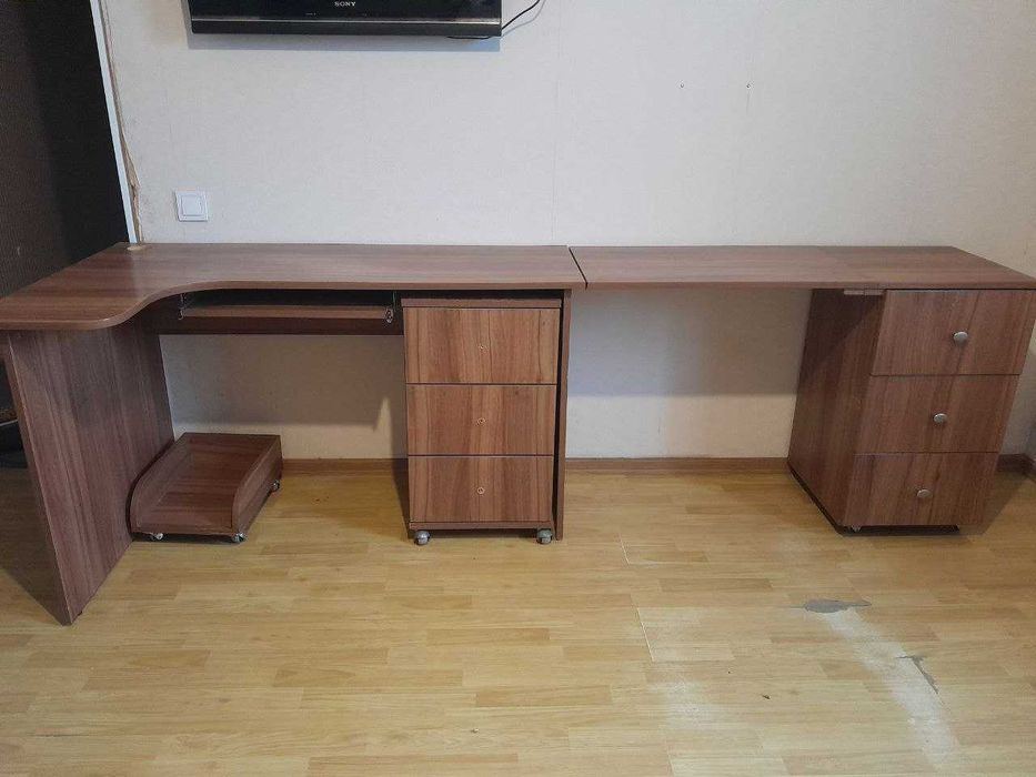 Письмовий (комп'ютерний) стіл