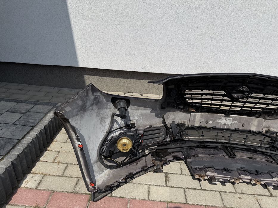 Zderzak przedni Opel Insignia