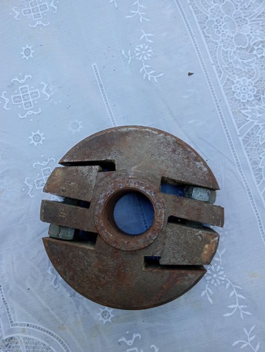 Фрезы для деревообрабатывающего станка, круглые пилы,