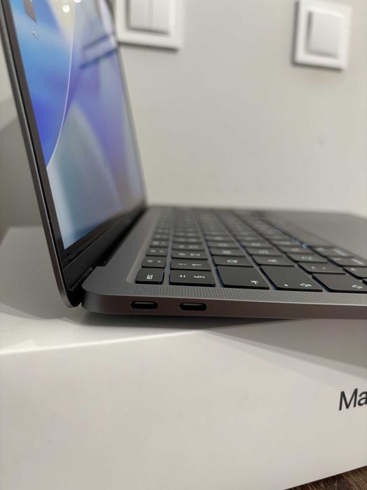 MacBook Air M1/8GB/256GB Space Gray
