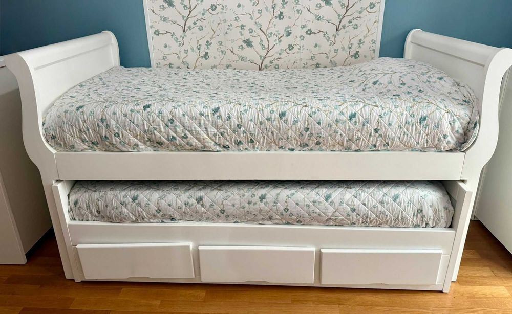 Cama Dupla Completa – Colchões Incluídos