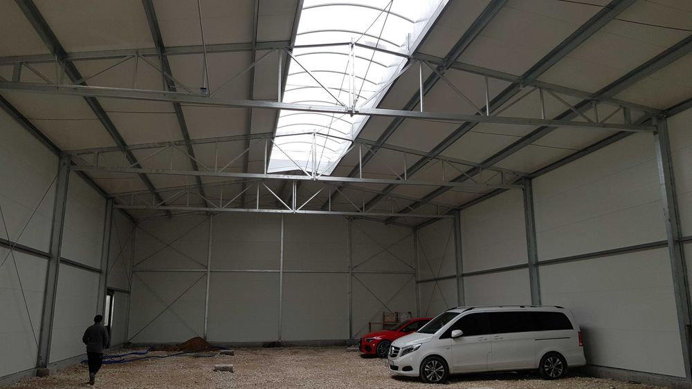 Budynek z płyty warstwowej magazyn garaż konstrukcja stalowa 15x24x5m