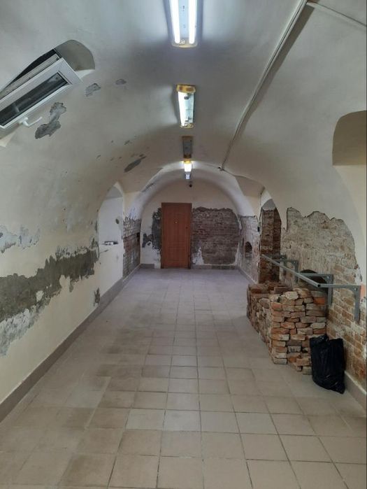 Оренда приміщення 145 м2 в районі Універмагу