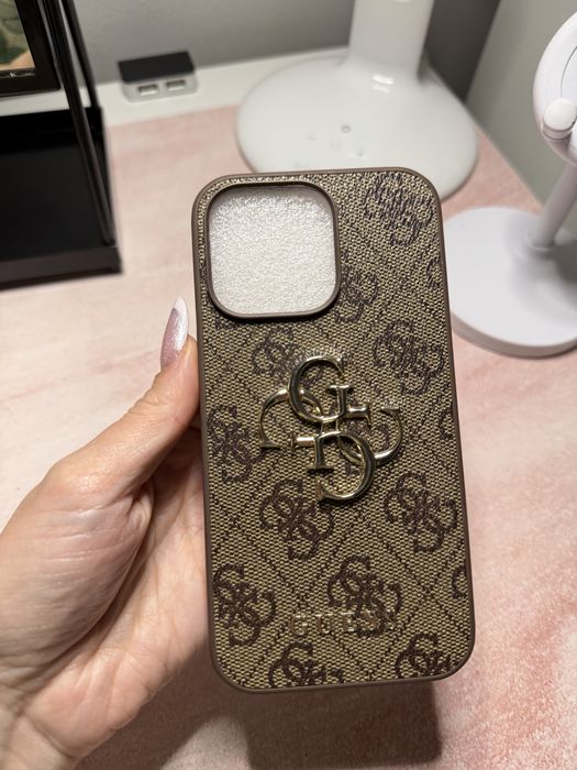 Etui case guess Iphone 13 pro