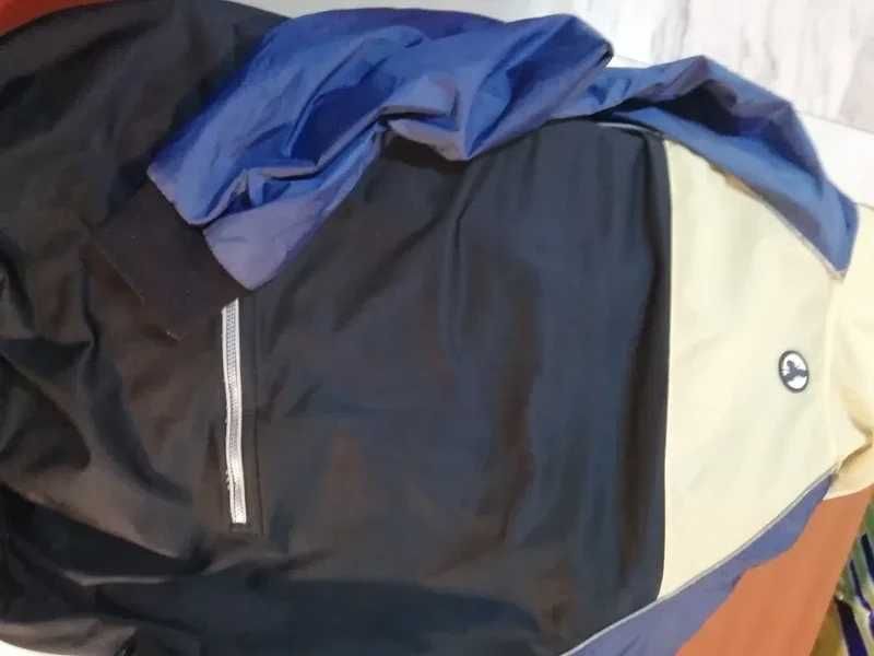 Casaco impermeável /refletor - Ideal para caminhadas ou andar de bicicleta*