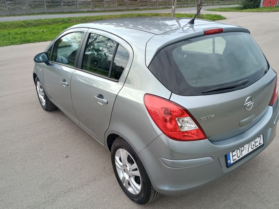 Opel Corsa D 2013 rok benzyna z Niemiec Polift
