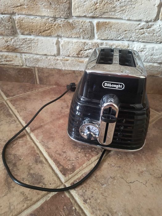 Тостер DELONGHI CTZ 2103 BK