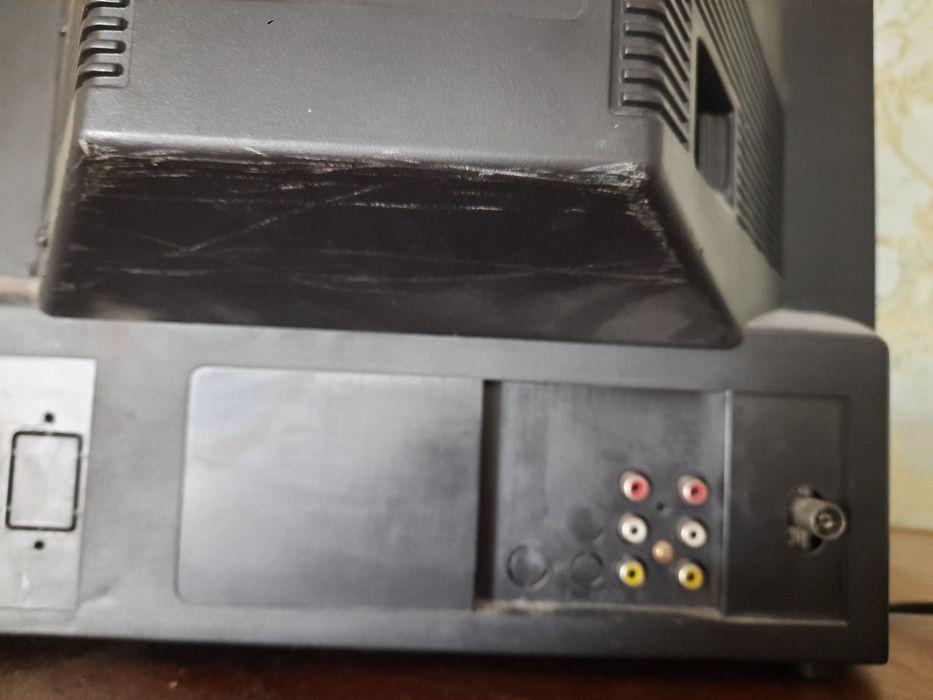 Телевізор     Sharp