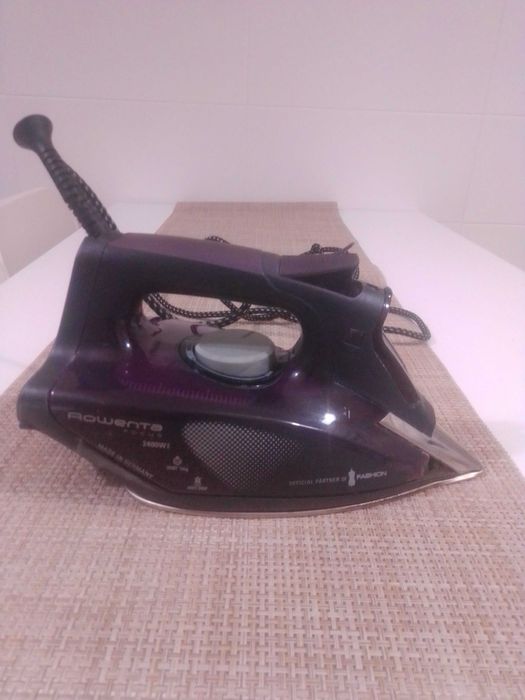 Vendo ferro de engomar Rowenta 2400w