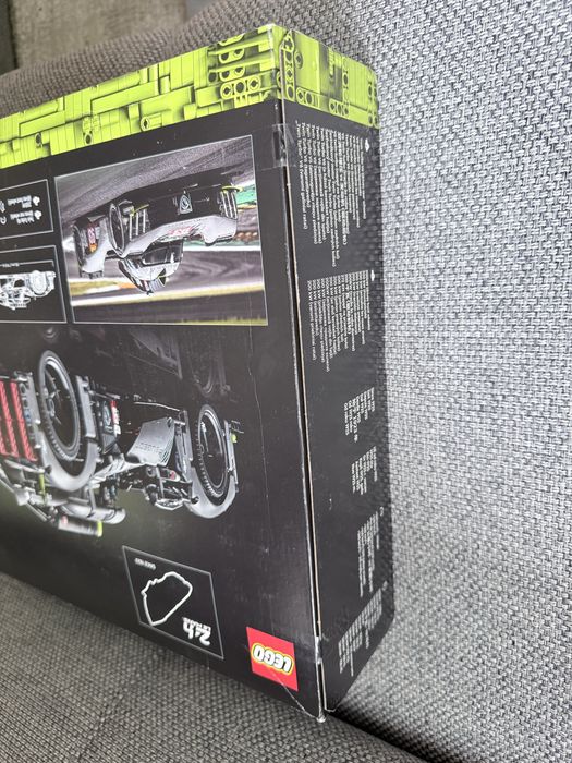 LEGO 42156 Technic PEUGEOT 9X8 24H Le Mans Hybrid Hypercar