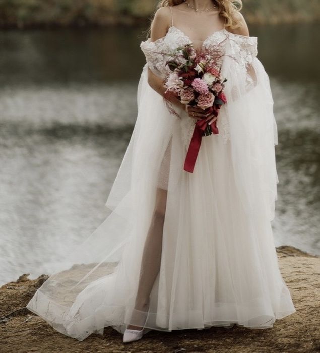 Весільна сукня • А-силует • Ідеальний стан