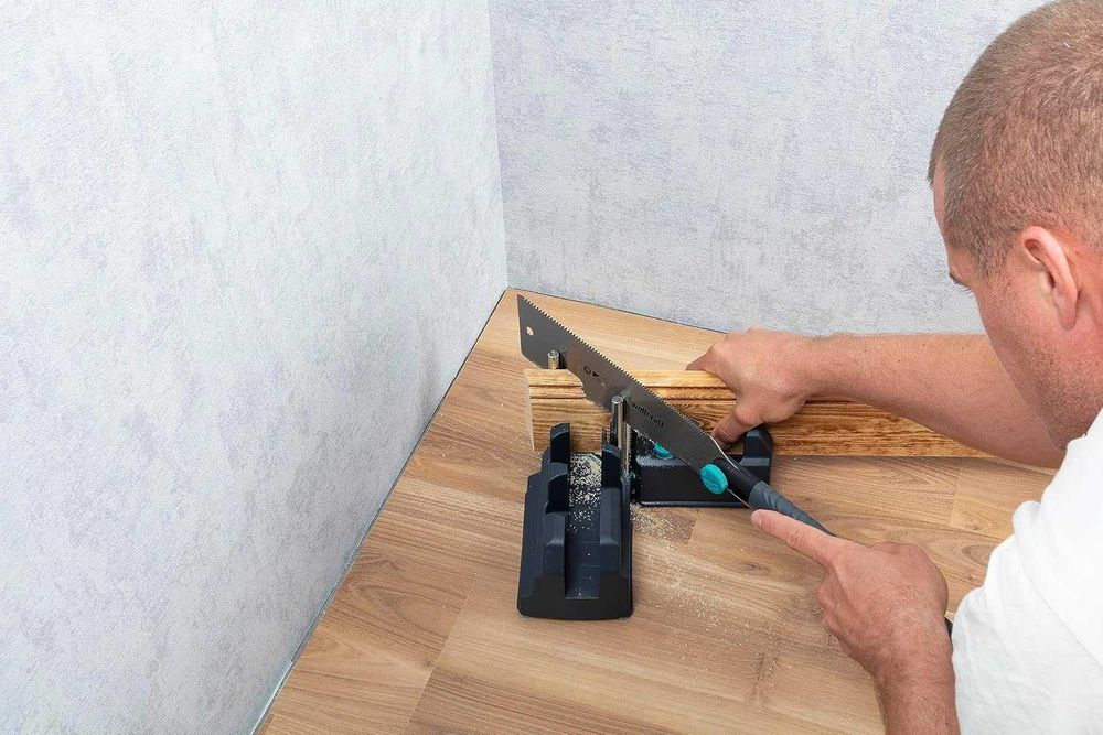 wolfcraft Serra japonesa, Caixa de encaixe e esquadro falso + Oferta kit instalação