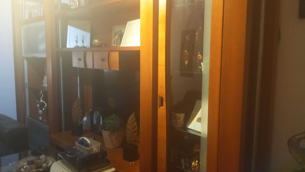 Móvel de sala cor cerejeira linha moderna retirada no pinhal novo