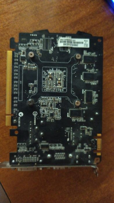 Продаю видео карту  Gt450