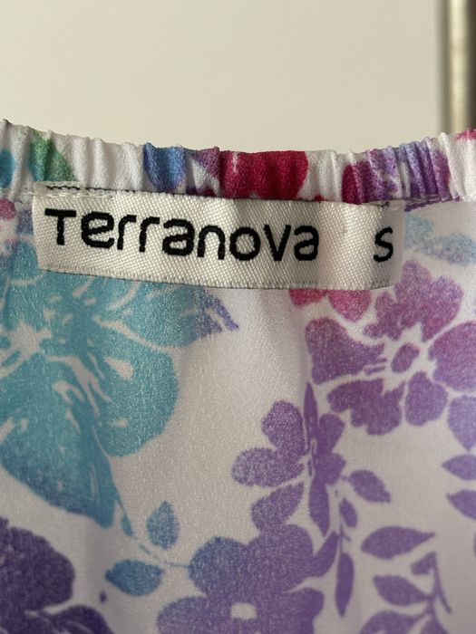 Tshirt sem ombros Terranova