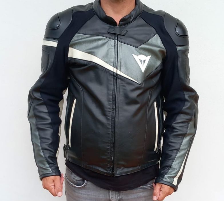 Casaco DAINESE - motard.  Totalmente em cabedal. Modelo Racing 3D-Dry