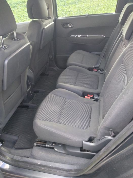 Peugeot 5008. 1.6 hdi 2012r bdb stan