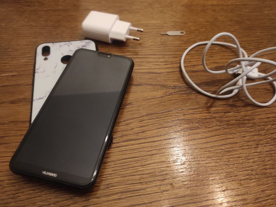Huawei p20 lite 4/64GB, szkło na ekranie, oraz etui