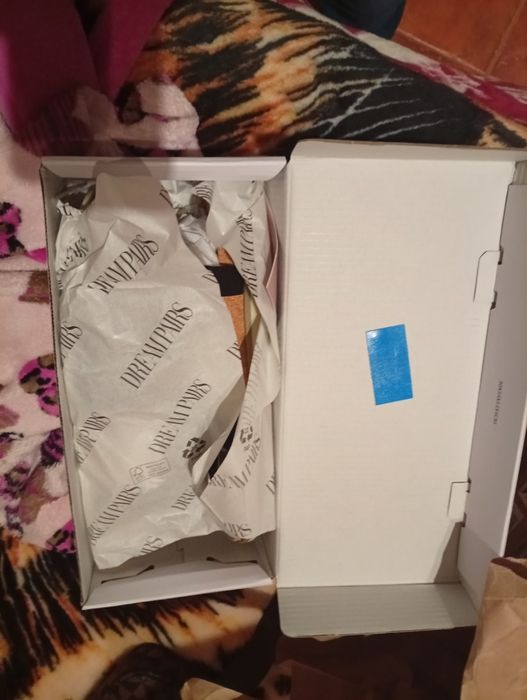 Sandálias confortáveis de mulher