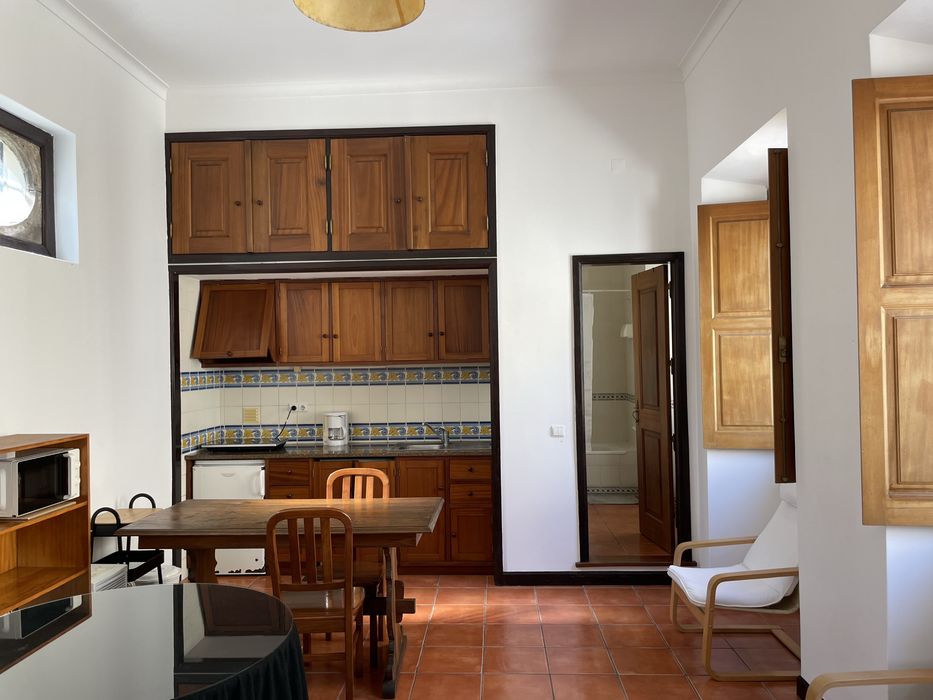Apartamento T1 - Sé Velha