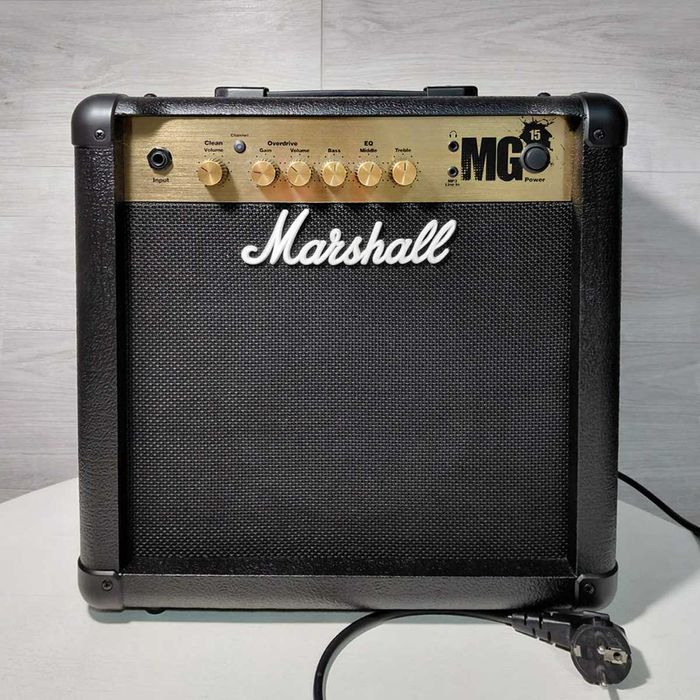 Комбопідсилювач Marshall MG15