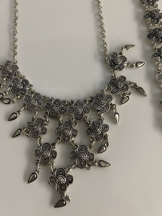 Conjunto colar e pulseira