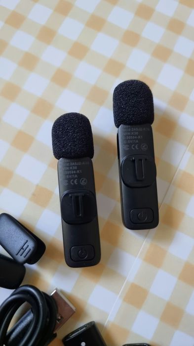 Bezprzewodowy mikrofon krawatowy do iPhone i Android - zestaw 2 mikrofonów
