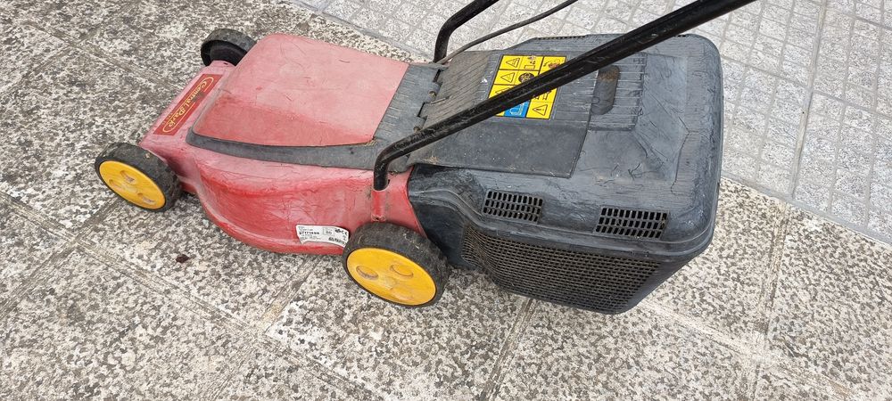 Cortador elétrico de relva