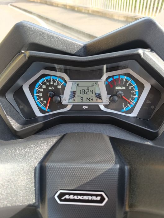 MAXSYM 400 NOVA 12mil km 2021