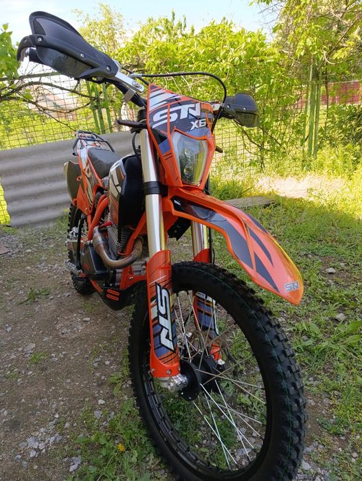 Продам Кросс 2025 року