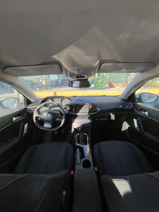 Peugeot 308 SW carrinha — photo 5