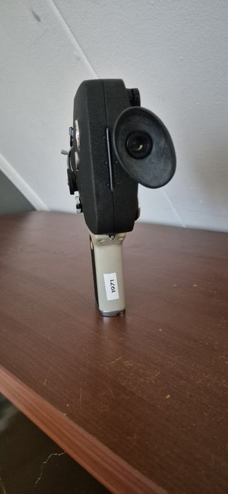 Продам старовинні відеокамеру fujica