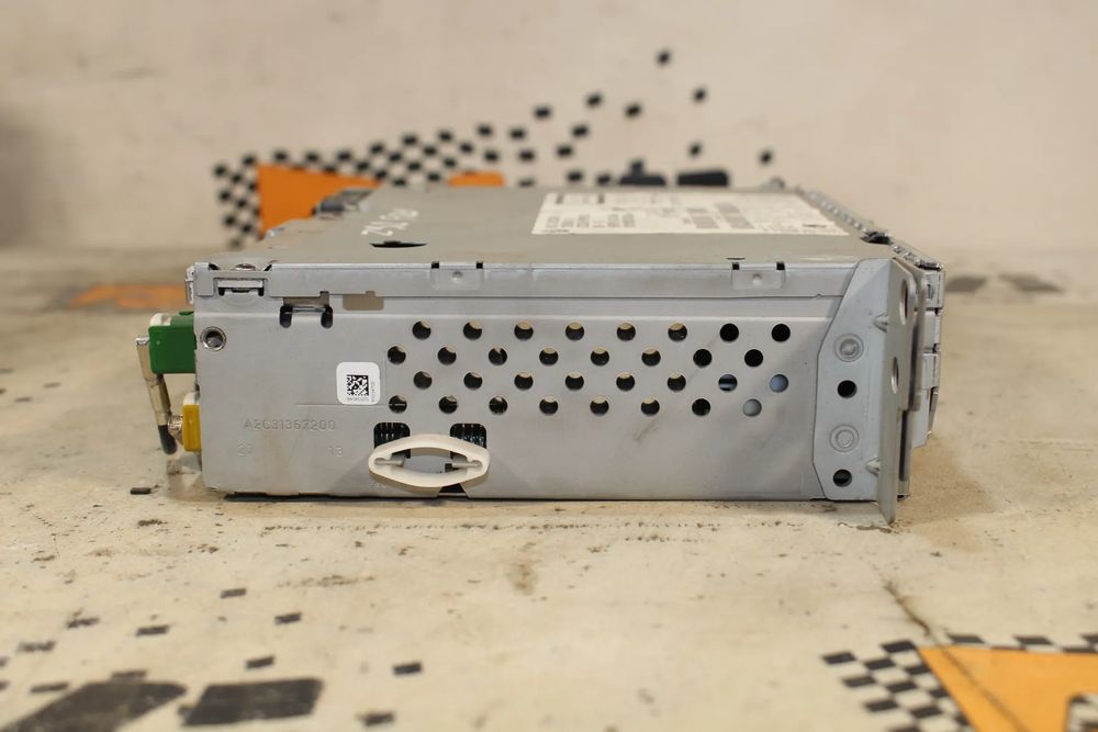 Rádio / auto-rádio BMW 1 (F20)