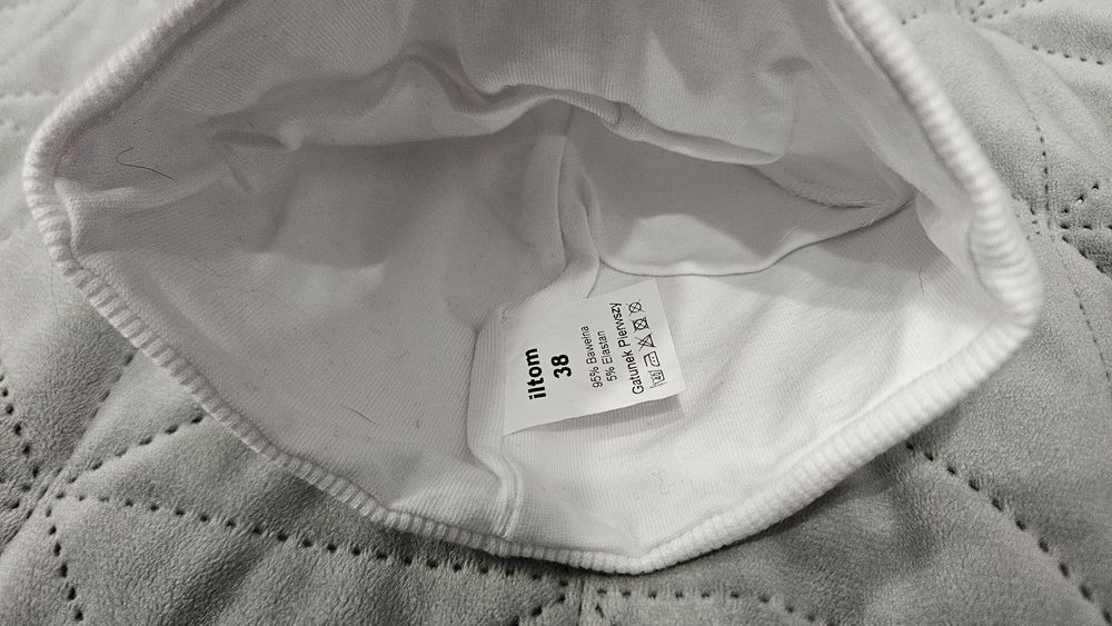 Nowa czapka Iltom rozmiar 38 0-6 msc
