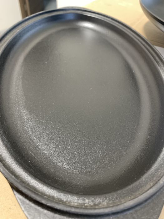 чорна сервірувальна тарілка 31*19 см з кришкою овальна Matte Black STAUB