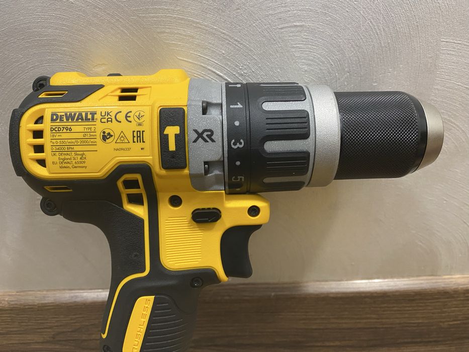 Комплект DeWalt DCD796D2W