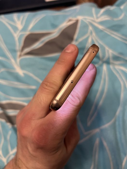 Samsung Galaxy S9 4/64Гб SM-G960F