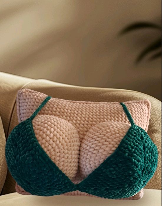 Вязаная игрушка, іграшка,зайчик , подушка груди,грудь , мішка, медведь