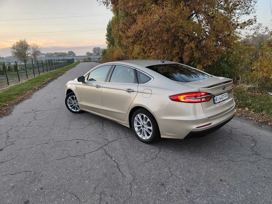Ford Fusion Energy PlugIn Hybrid Titanium