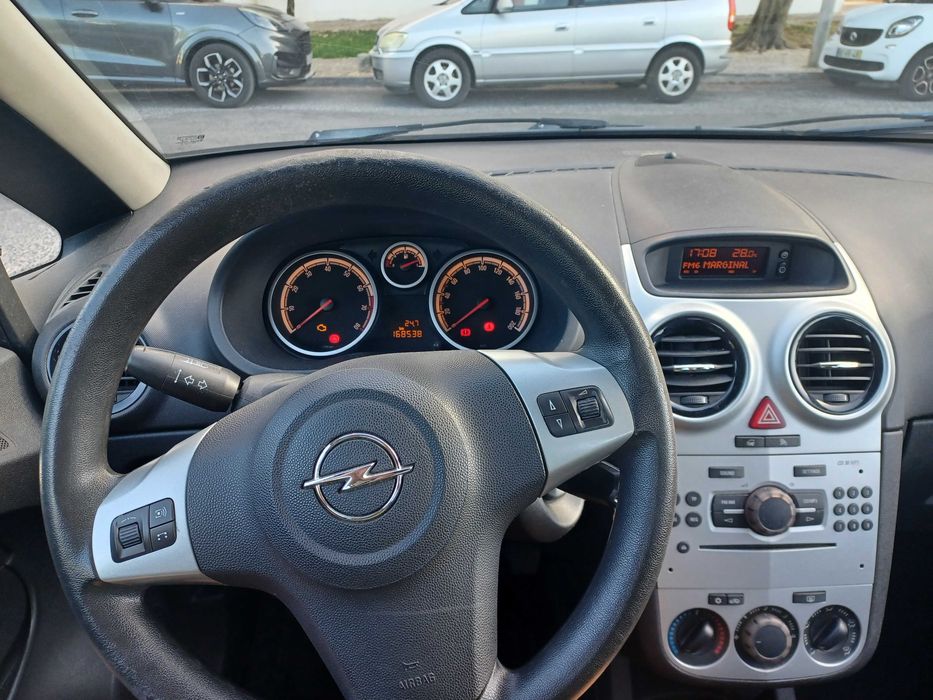 Opel Corsa 1.2 Enjoy 2010