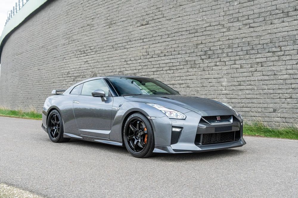 Nissan GT-R